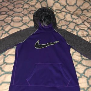Nike women’s hoodie